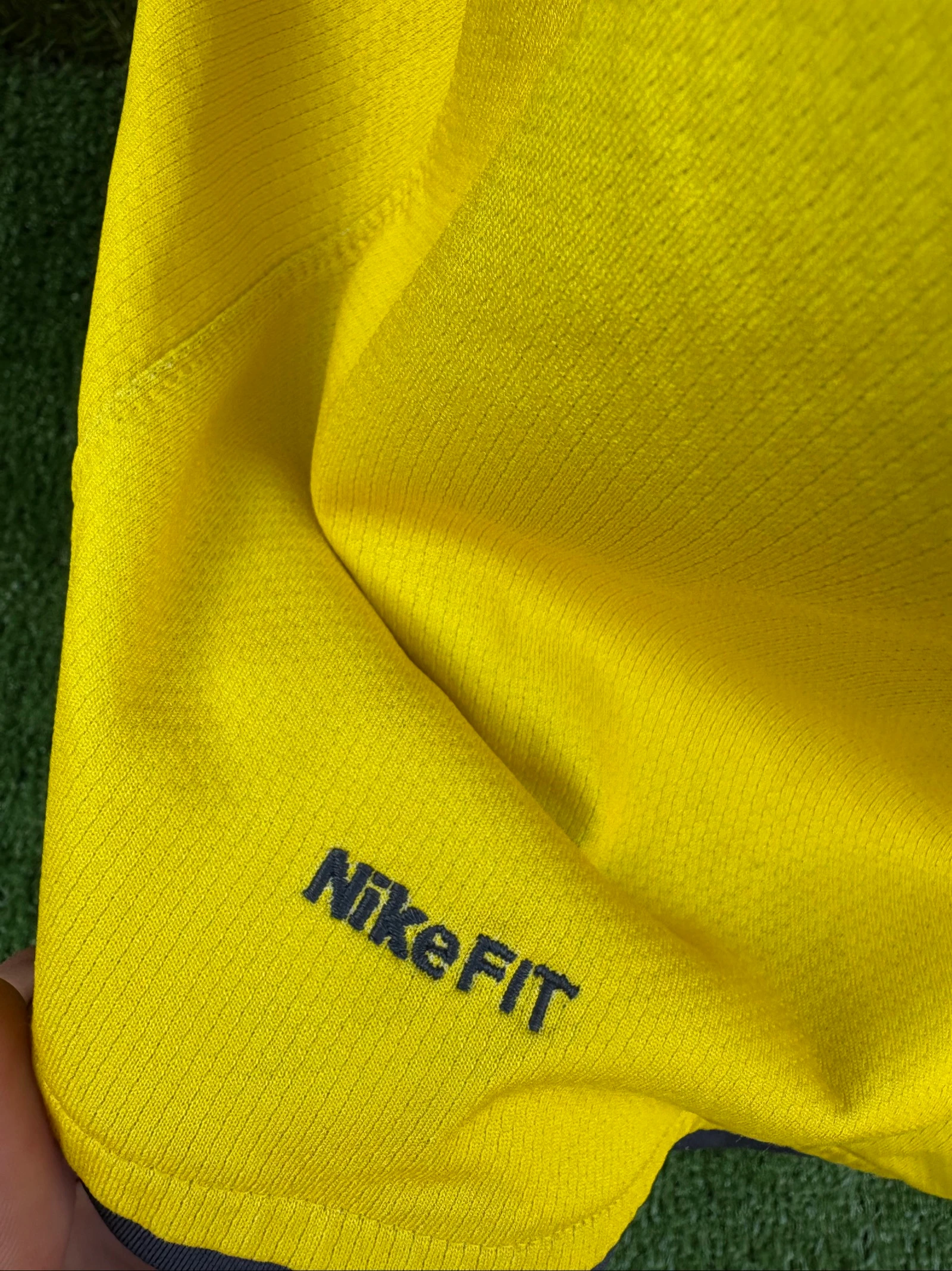 Eto’o Barcelona jersey – photo 10
